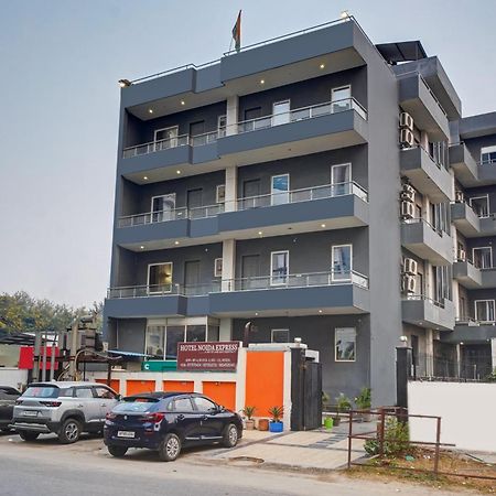 Hotel Noida Express Dış mekan fotoğraf