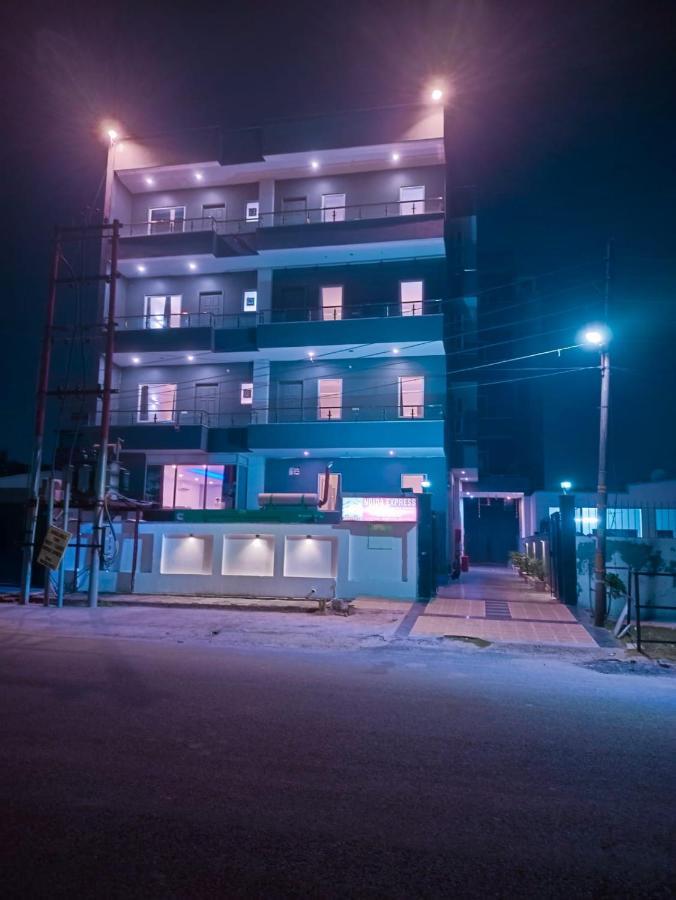 Hotel Noida Express Dış mekan fotoğraf