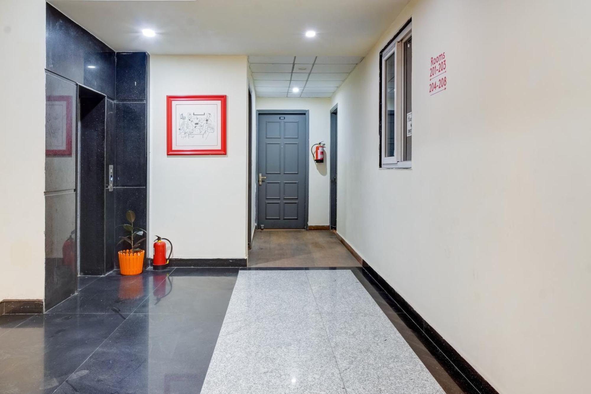 Hotel Noida Express Dış mekan fotoğraf